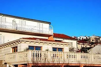Hostel Zorana