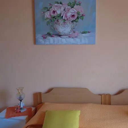 Zorana Hostel