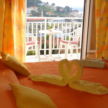 Zorana Ostello Hvar Town