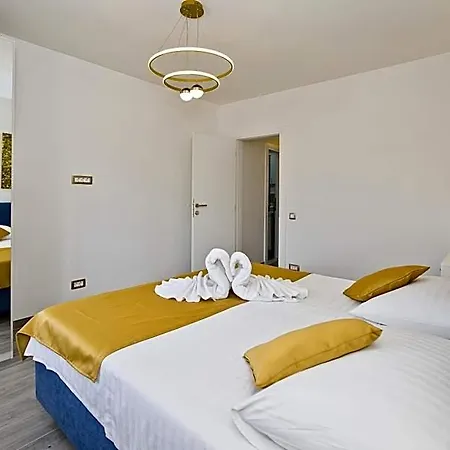 Zorana Hostel Hvar Town