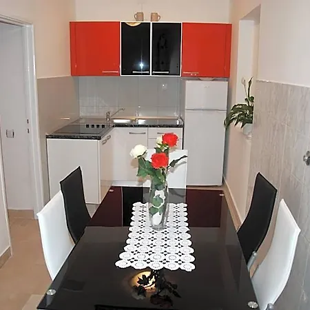 Zorana Hostel Hvar Town