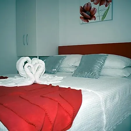 Hostel Zorana *