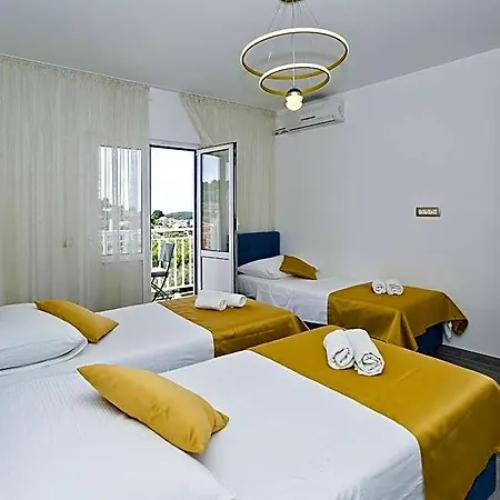 Zorana Hostel