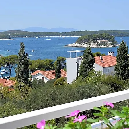 Hostel Zorana *