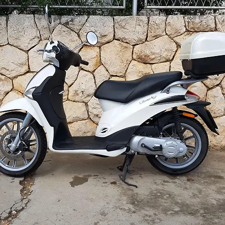 Zorana Ostello Hvar Town