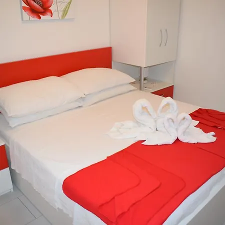 Zorana Hostel Hvar Town