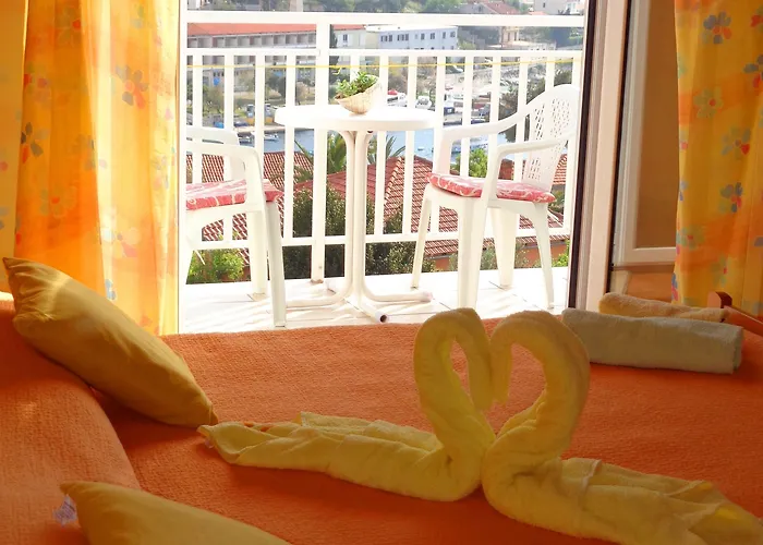 Zorana Hostel Hvar Town