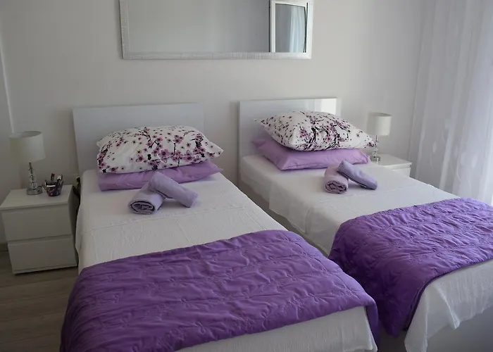 Hostel Zorana